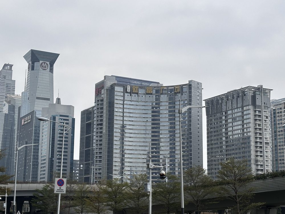 财富广场外观图1